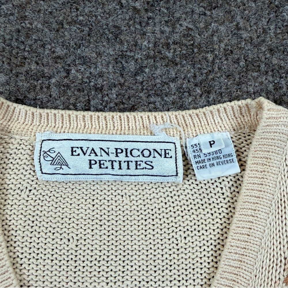 VTG Cream Short Sleeve V-Neck Cardigan Sweater Womens XS/S P Embroidered Florals - Picture 4 of 9